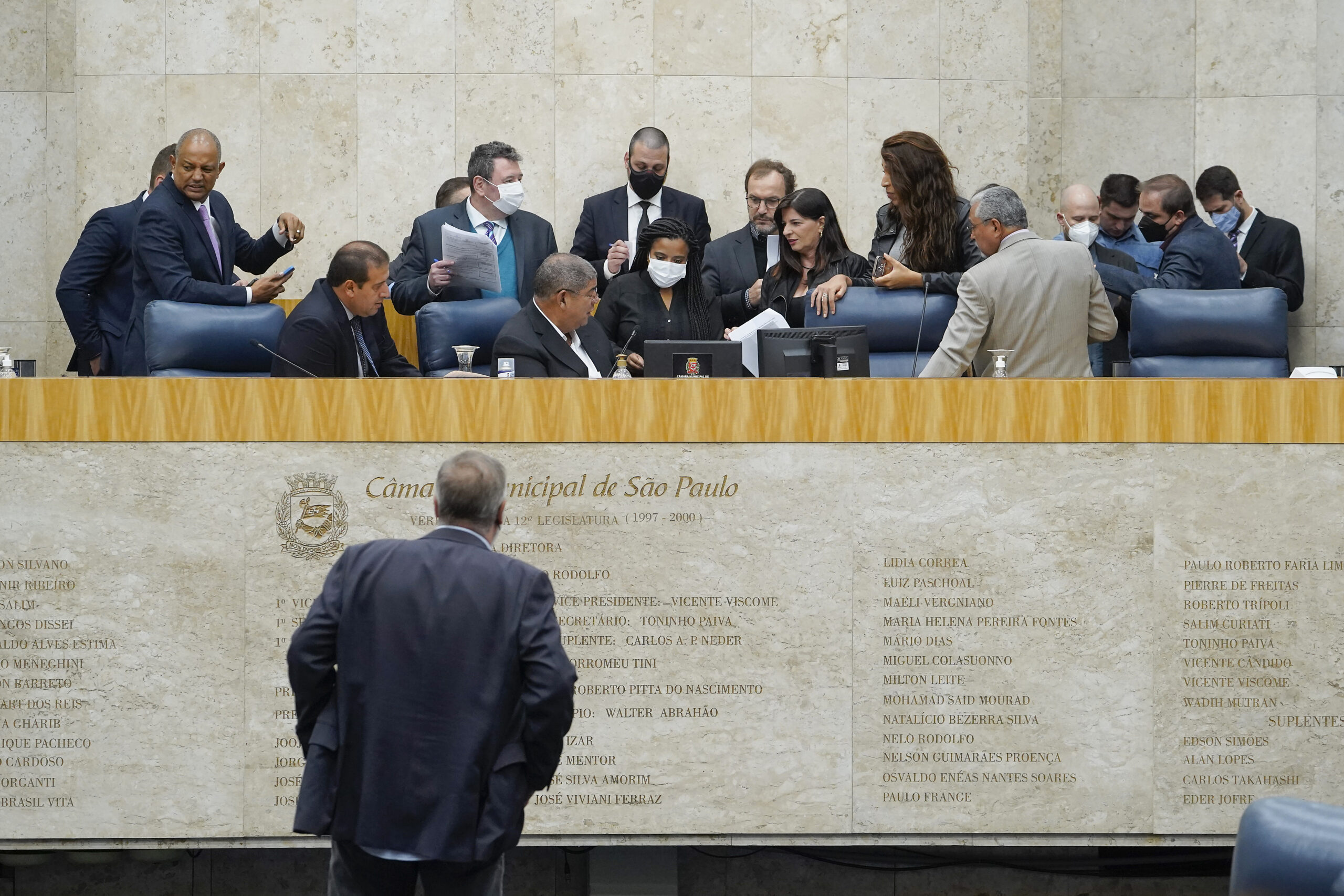 Câmara aprova projeto que trata de segurança alimentar e pessoas em situação de rua às pressas e sem diálogo com entidades e movimentos sociais